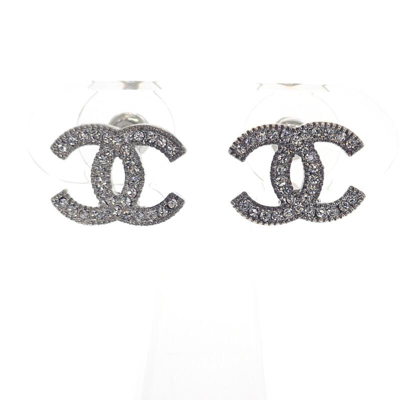 

CHANEL D15V Pierce Silver metal/crystal Women