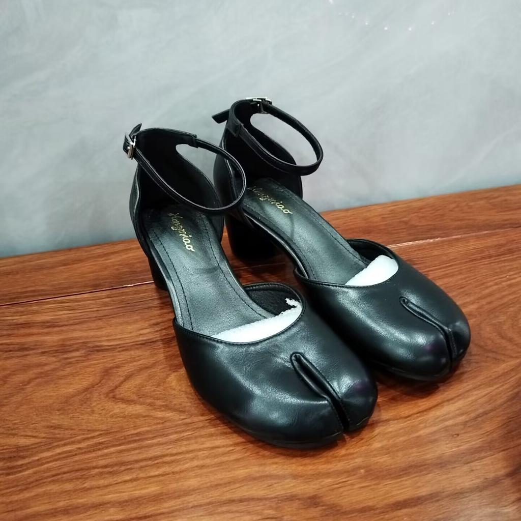 Fashion Fashion Tabi Ninja Shoes Women's Round Toe Pumps Block Heel Sandals Single Mid Heel Mary Janes Women's Pumps