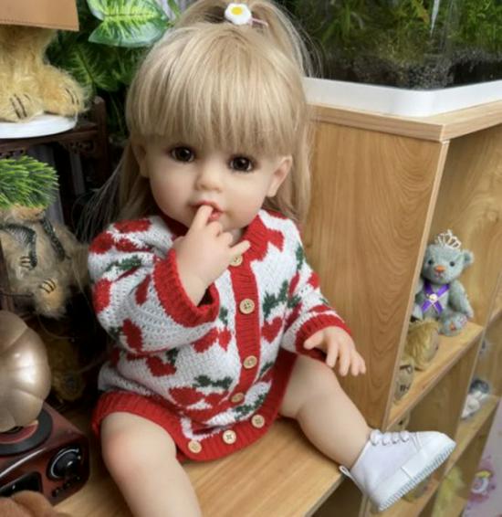55cm Realistic Full Silicone Reborn Doll Betty