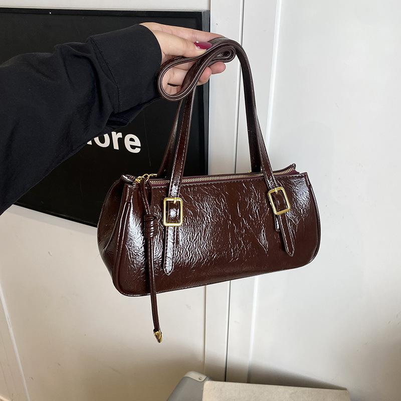 Autumn and Winter High-end Underarm Bag Women's Handbag 2025 New Simple Bowling Bag Versatile Shoulder Commuter Bag