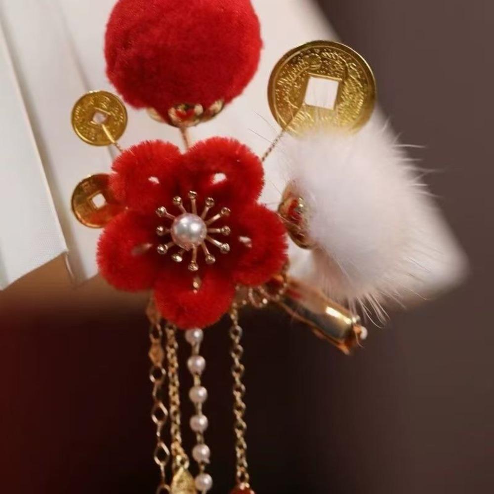 Fuzzy Ball Hanfu Hair Clip Pearl Girl Headdress Festive Chinese New Year Side Clip Photo Props