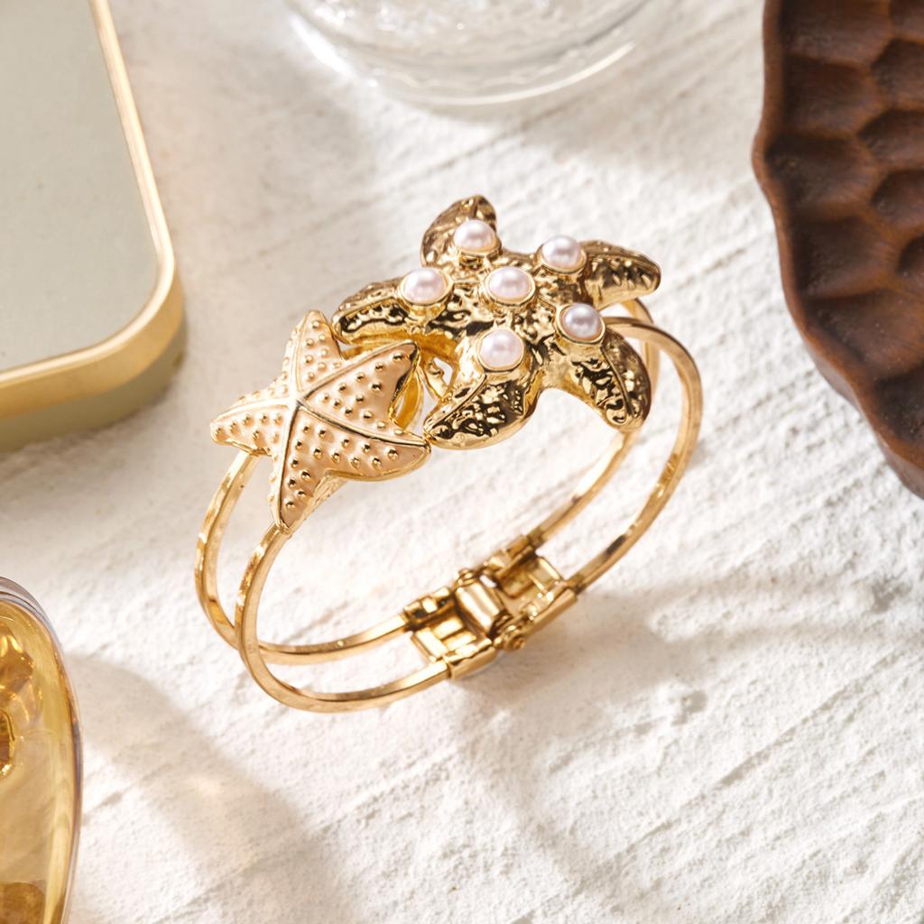 Fashion Boho Enamel Starfish Shell Cuff Bangles For Women Big Starfish Open Bracelets Summer Beach Vacation Jewelry Gift