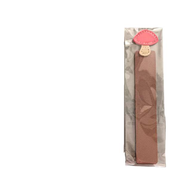 

Mushroom Shaped PU Leather Bookmark Cute Book Page Marker Portable Reading Clip For Book Lovers Readers Reading Accessories
