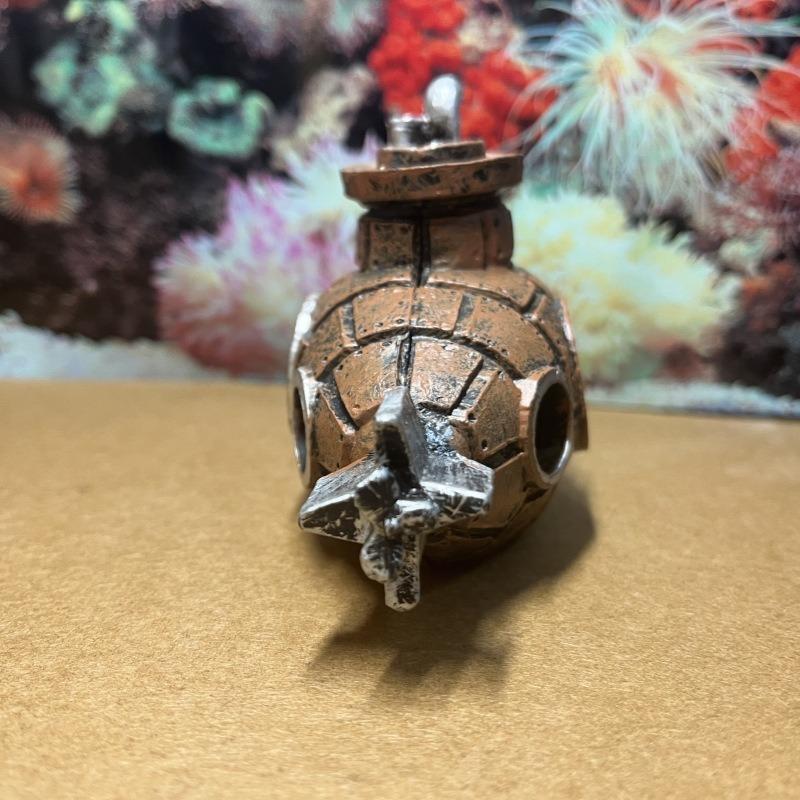 1pc Submarine Aquarium Decoration with Two Float Balls Resinous Fish Tank Accessories