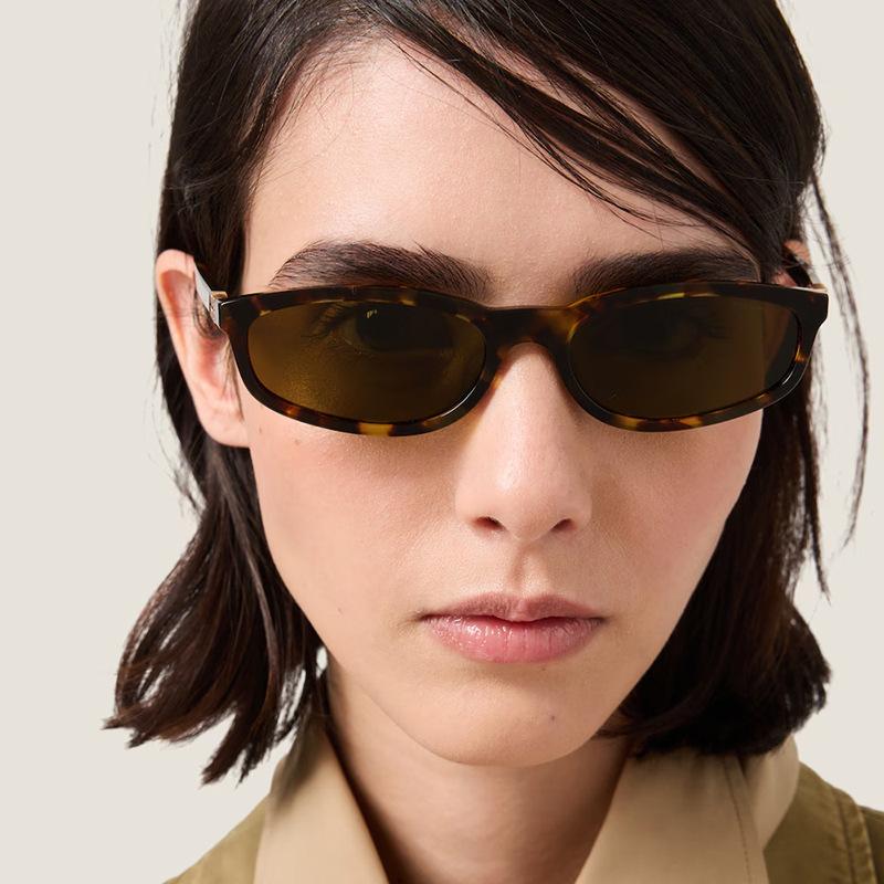 Small Frame Personalized Women's Sunglasses Retro Casual Simple Neutral Models Are Suitable for Daily Business Commuting