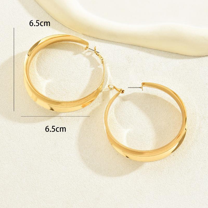 Europäische und amerikanische einfache Persönlichkeit übertriebene glänzende Ohrringe Temperament Metall geometrische Modeohrringe High-End leichter Luxus Ohrringe