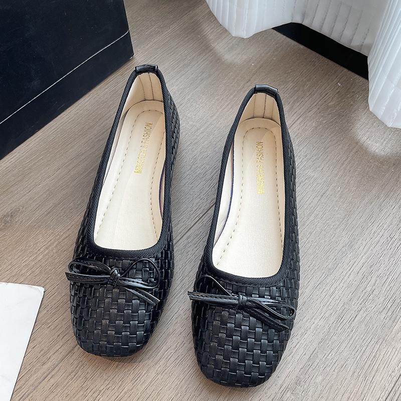 

Туфли на плоской подошве с квадратным носком, женские туфли с бантом и неглубоким носком для поездок на работу, универсальные рабочие туфли с мягкой подошвой во французском стиле 40 чёрный