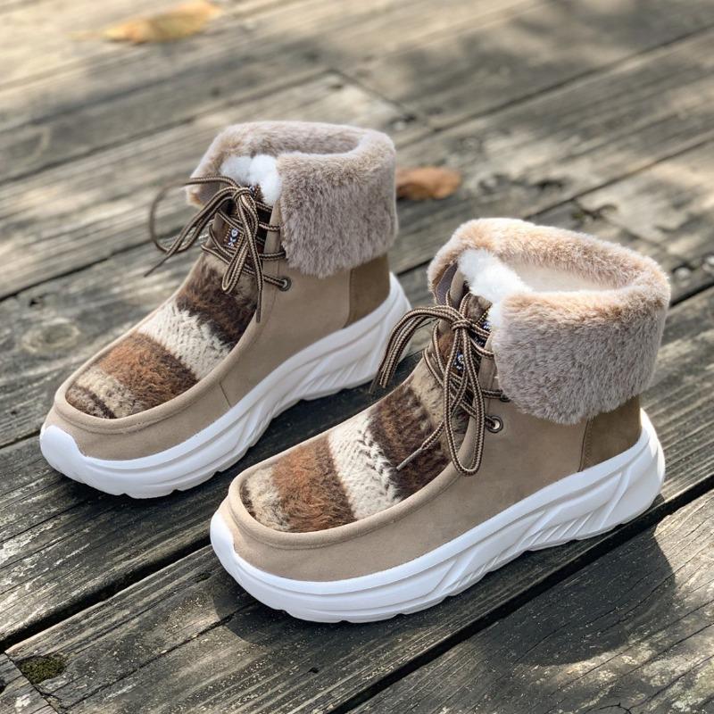 Autumn and Winter New Large-size Women's Flat-bottomed Velvet Snow Boots Front Lace-up Round Head High-top Cotton Shoes Are Comfortable and Warm