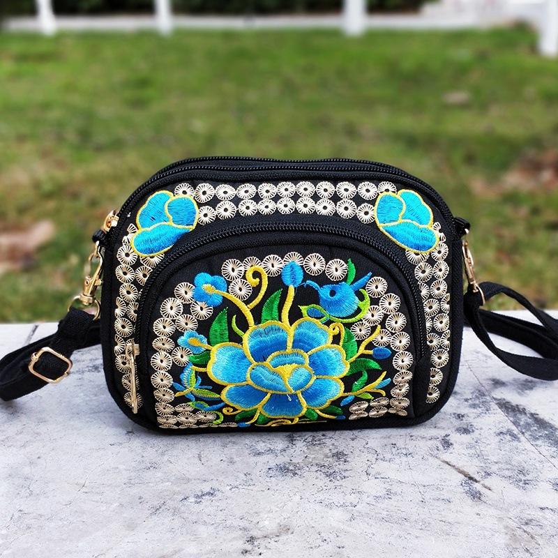 New Yunnan ethnic embroidery bag, double-sided embroidered canvas change bag, mobile phone bag, women's mini oblique span bag