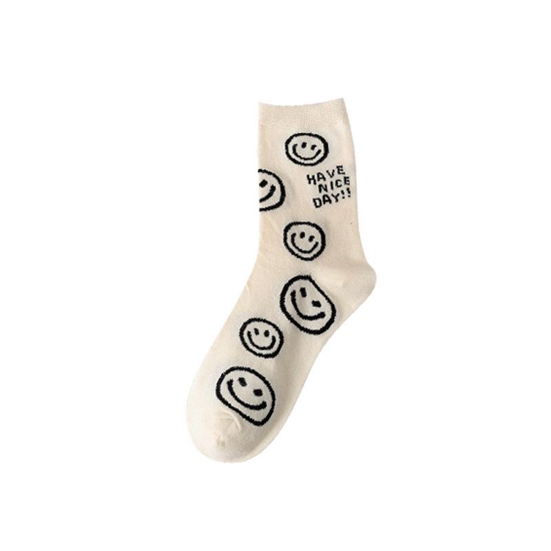 Women's Mid-Tube Japanese Cartoon Cute Black & White Smiley Face Socks, Trendy Korean Style, Perfect for Sports & Students.