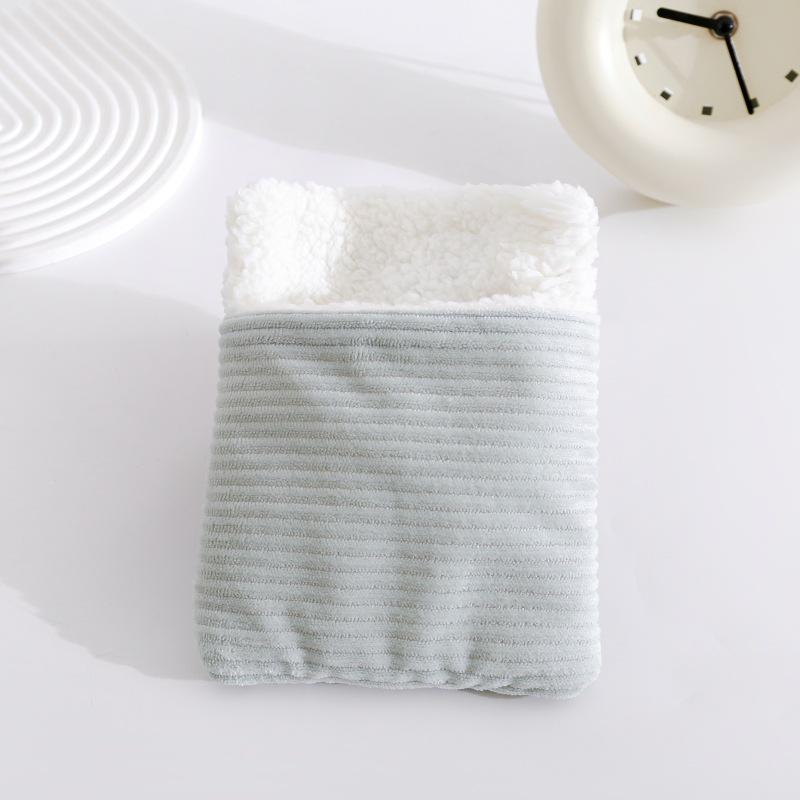 Winter Plush Cotton Nest: Cozy Hanging Bed for Sugar Gliders, Hamsters, and Flying Squirrels