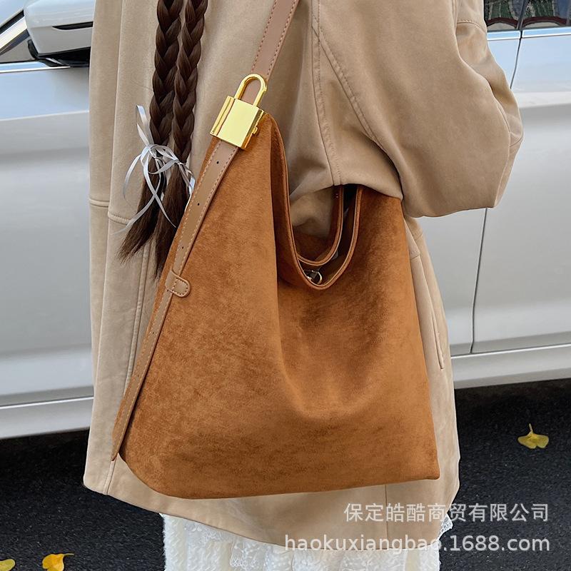 Premium bag women's 2025 new autumn and winter commuter women's bag fashion casual shoulder bag large capacity tote bag