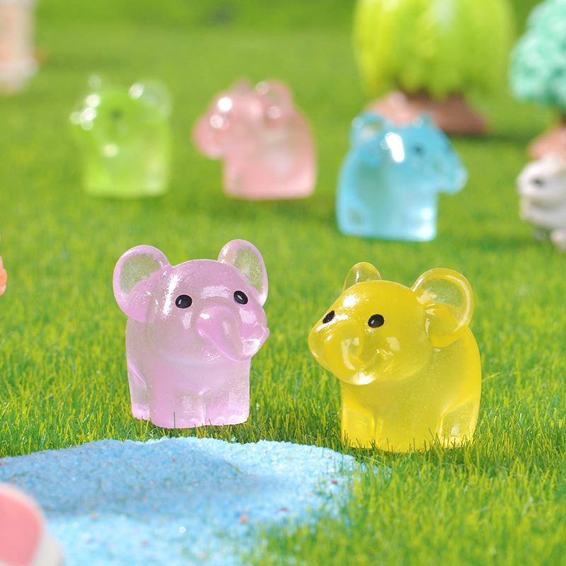 New Micro-landscape Creative Simulation Cute Glow-in-the-dark Elephant Gardening Diy Handcrafted Decorative Desktop Mini Ornaments