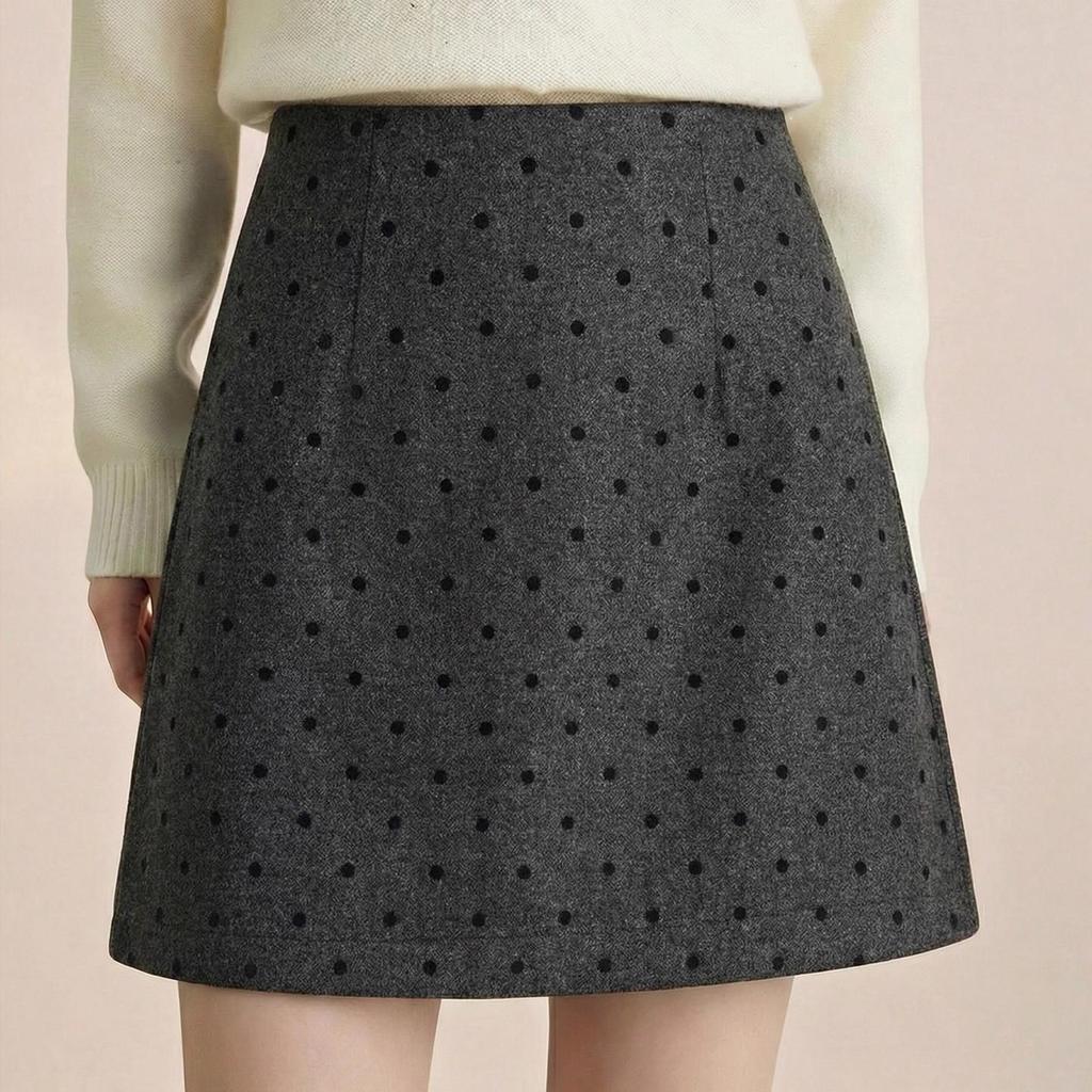 Woolen Polka Dot High-Waisted A-Line Skirt - Petite Hip-Hugging Style for Women, Autumn/Winter 2025