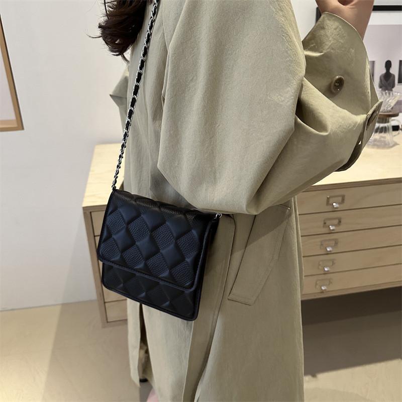 Trendy Minimalist 2024 Summer New Stylish Large Capacity Square Handbag For Women In Chic Black White Green Orange Colors