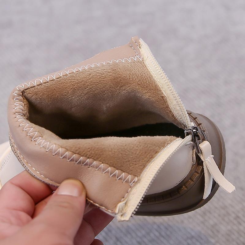 Girls boots short boots autumn 2025 new shoes children's leather boots baby girl Martin boots autumn grassland wear