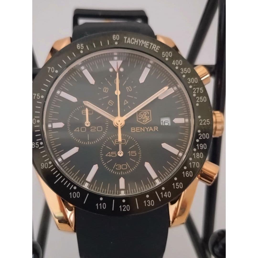 Used Chronograph rubber belt wristwatch working item