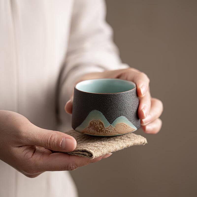Chinese Style Hand-Painted Ceramic Master Teacup