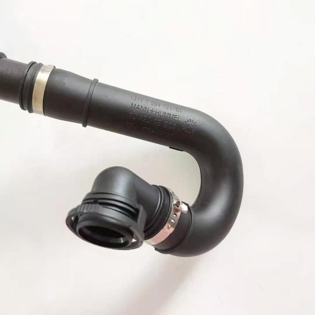 BMW E70/F01 Turbocharger Bypass Valve Air Hose 13717594721