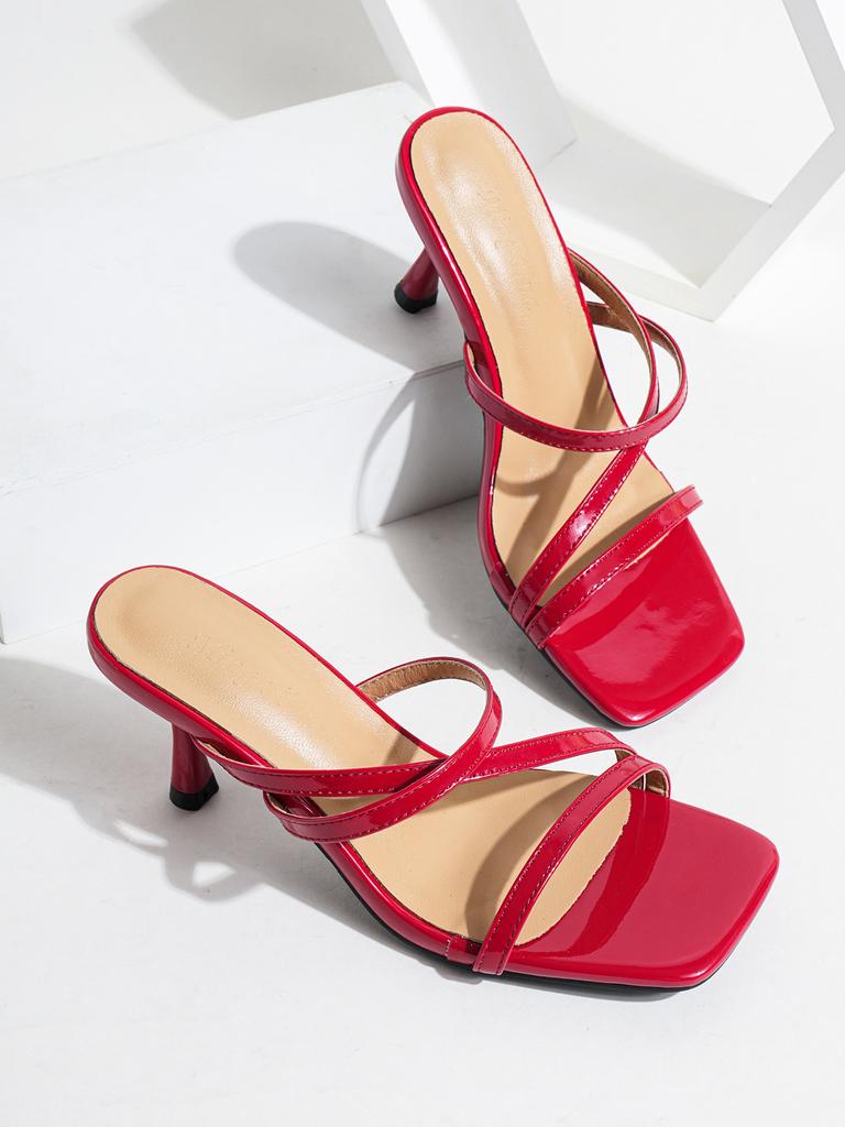 Red Square Head Slippers Women Wear Exquisite Fairy Style 2025 Summer New Cat Heel 77cm Fine Heel Temperament Sandals