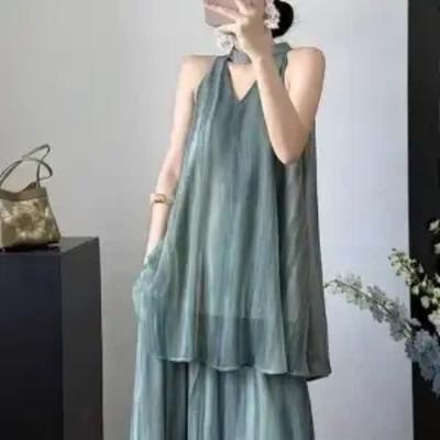 Summer Vacation Style Tie-dye Halterneck Loose V-neck Vest Top with Temperament