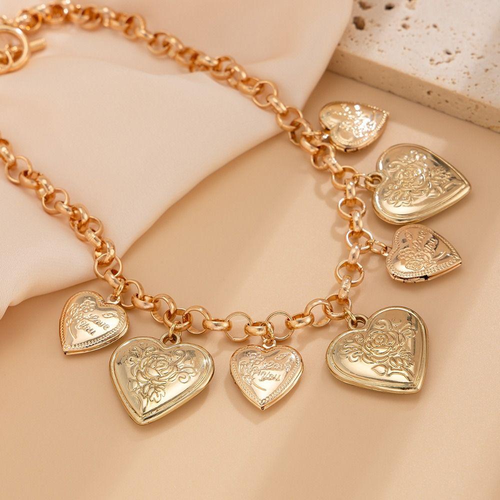 Stereoscopic Metal Heart Bracelet Exaggerate Vintage Jewelry Fashion Heart Pendant Necklace  Women