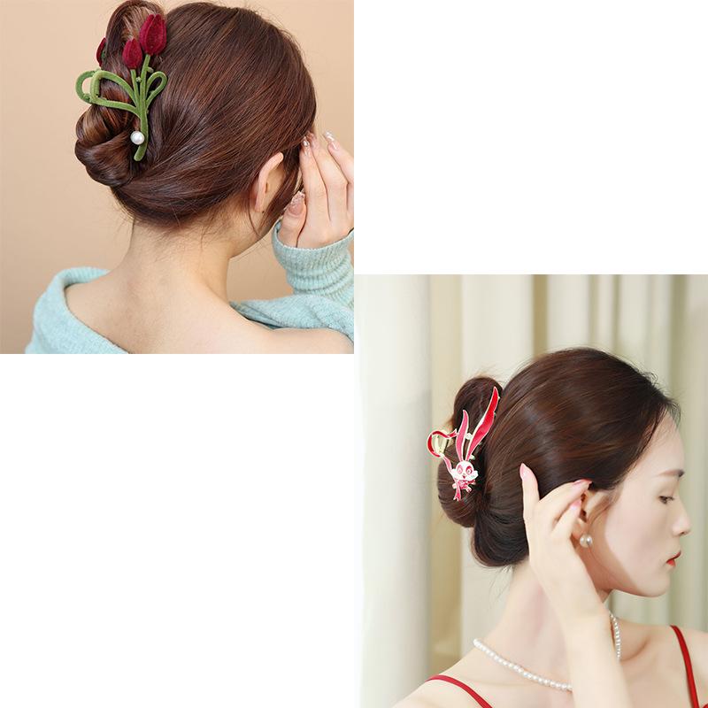 Ancient Style Mid-Autumn Festival Red Fu Dragon Zodiac Claw Clip - Versatile Large Shark Design