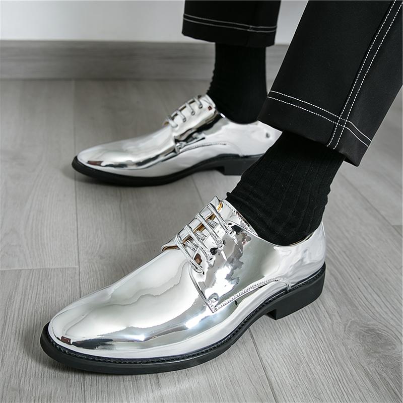 Britain Designer Men's Pointed Mirror Pu Leather Gold Silver Casual Dress Homecoming Derby Shoes Male Formal Wedding Footwear