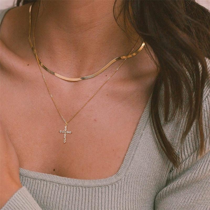 Elegant CZ Stone Paved Crosses Necklace Exquisite Crosses Pendant Necklace Jewelry with Shimmering Zircon Embellishment