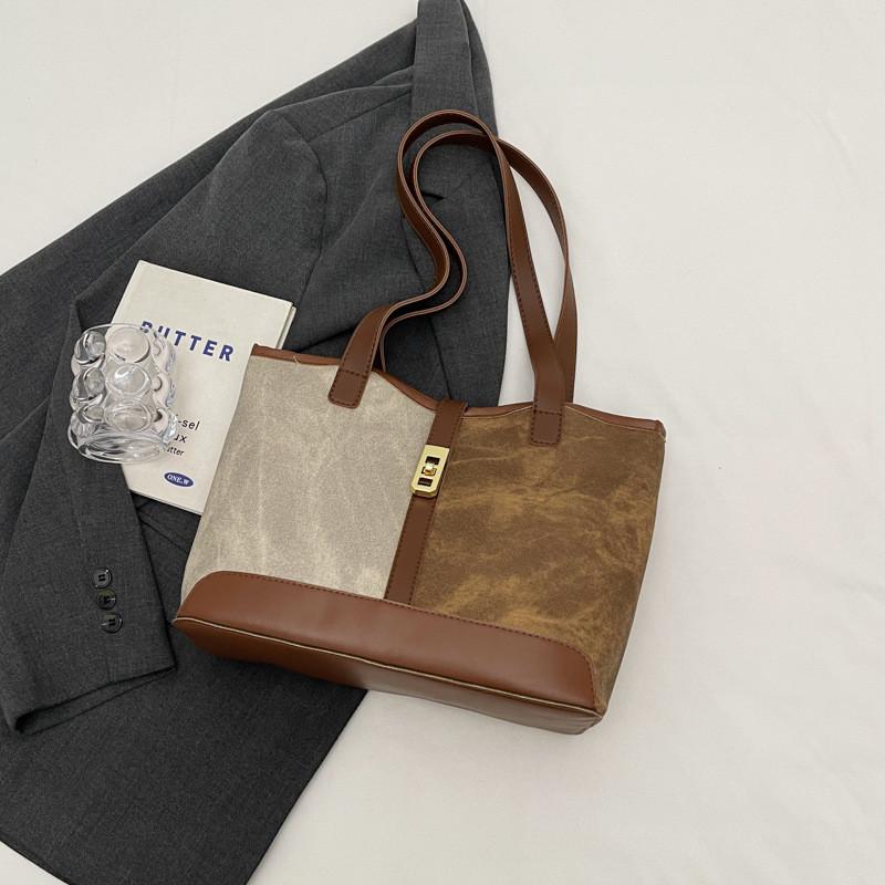 

Stylish Black And Coffee Tote Bag For Women With Vintage Design And Large Capacity кавовий