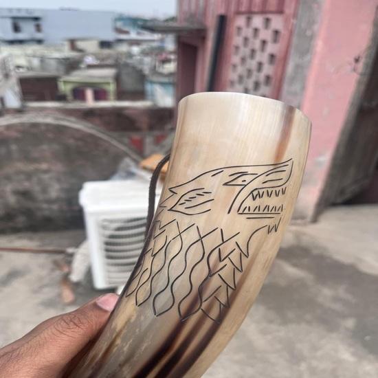 40.64 Cm Hand Engraved Viking War Horn Natural Ox Horn Battle Trumpet Medieval Cosplay Accessory Gift Wedding, Thanksgiving, Christmas