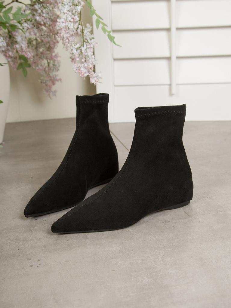 Pointed Short Boots Women's Autumn and Winter 2025 New Boots Fleece Women's Boots Niche Thin Boots Design Inner Height Heel Boots