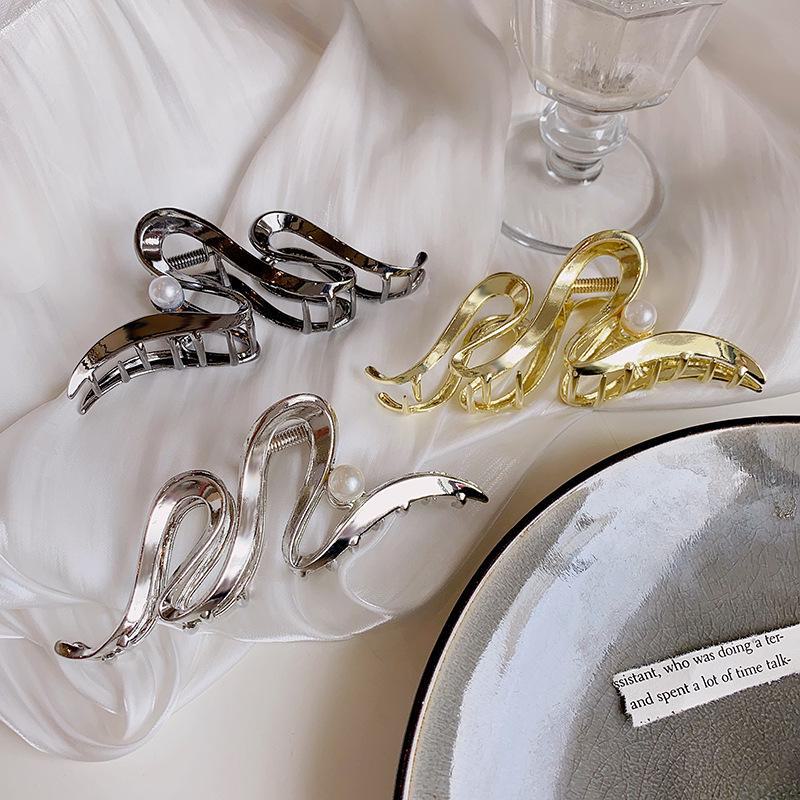 Pince requin élégante grande tendance pour l'arrière de la tête