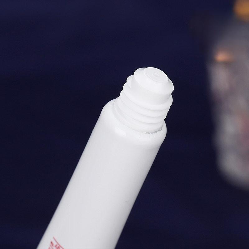 Shiseido Ultimune Power Infusing Concentrate Eye Cream 5ml: Repairs and Moisturizes the Eye Area, Reduces Fine Lines.