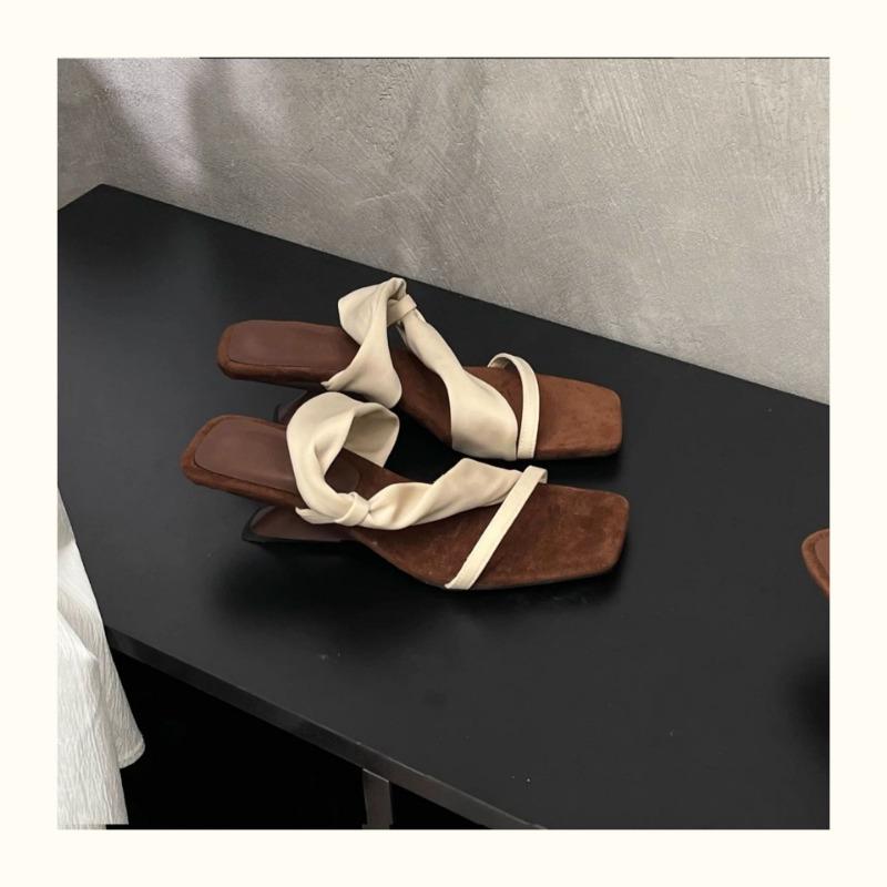 Summer New Fashion Versatile Niche Design Sense Retro Wedge Sandals Square Head Open-toed High-heeled Cool Slippers