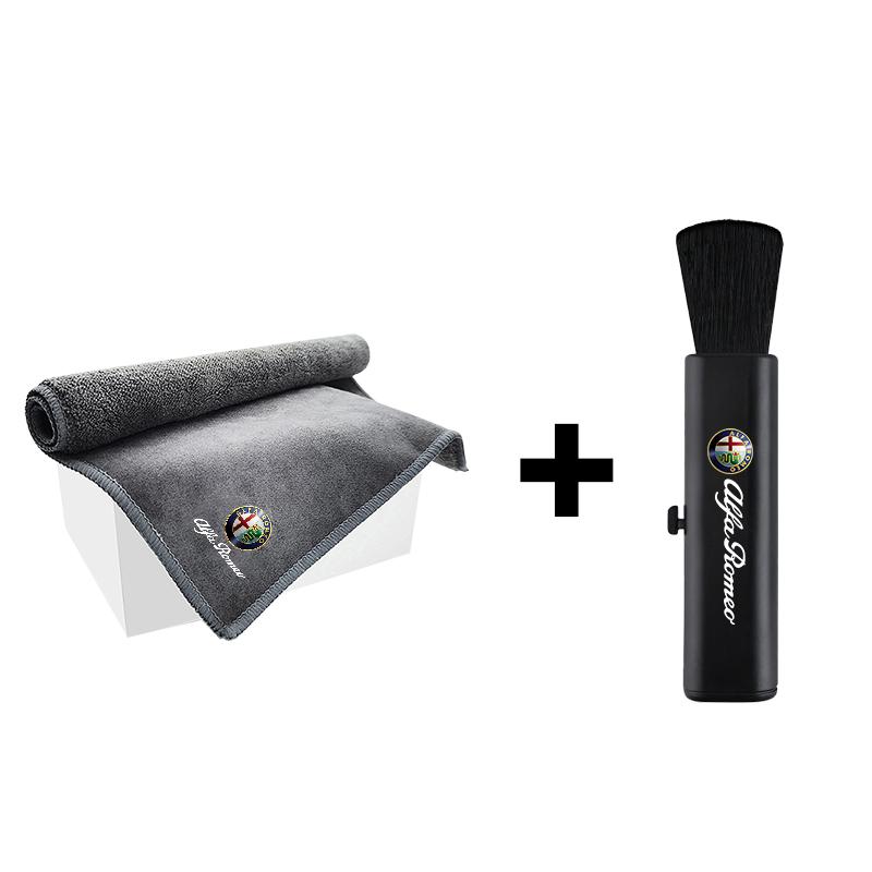 Car Cleaning Brush Telescopic Air Outlet Dust Removal For Alfa Romeo 4C 159 166 Spider Giulia 156 Mito 147 8CGT Car Key Case Bag edc233
