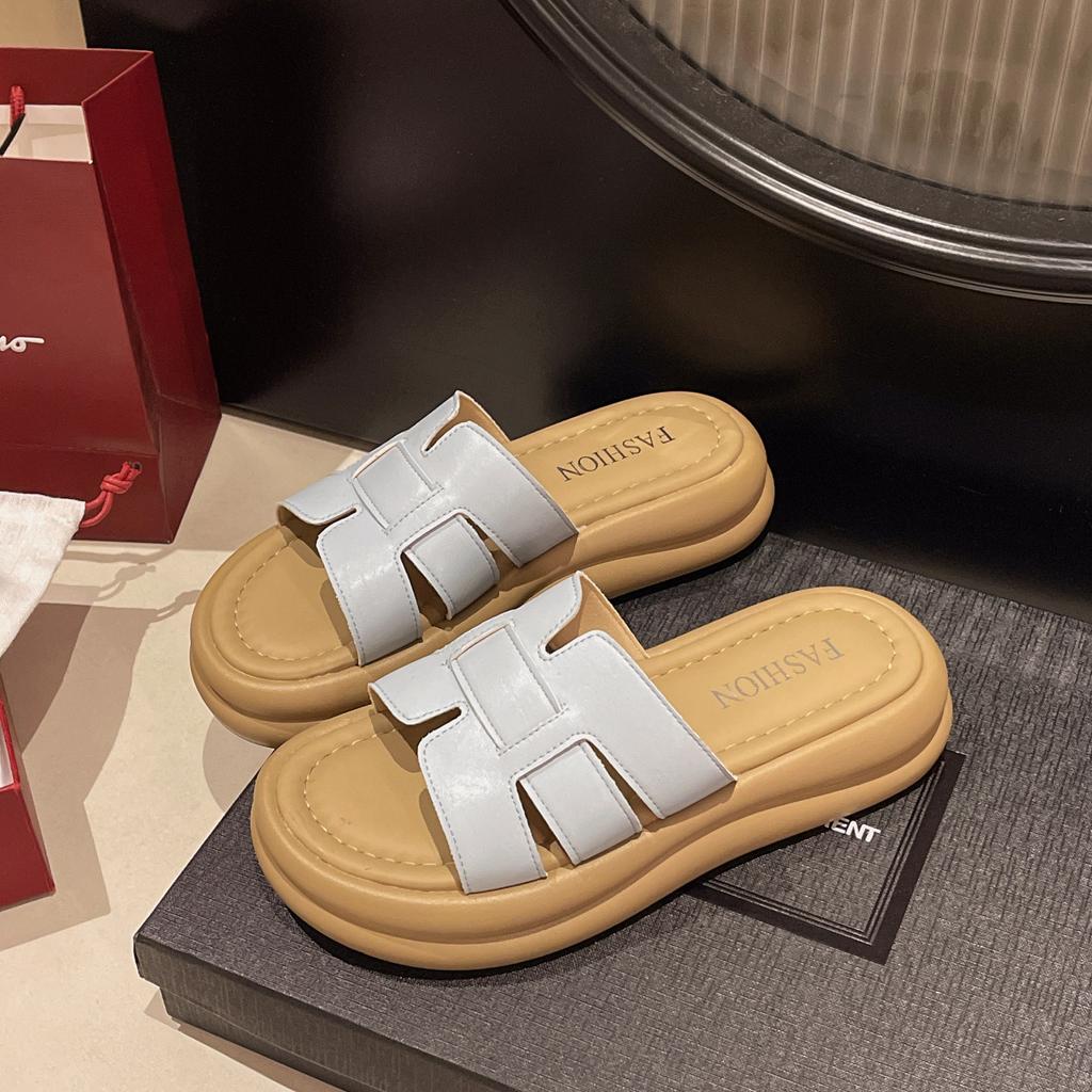 Breathable woven thick-soled slippers women's 2025 new outer wear heightening sandals summer ins beach one-word sandals
