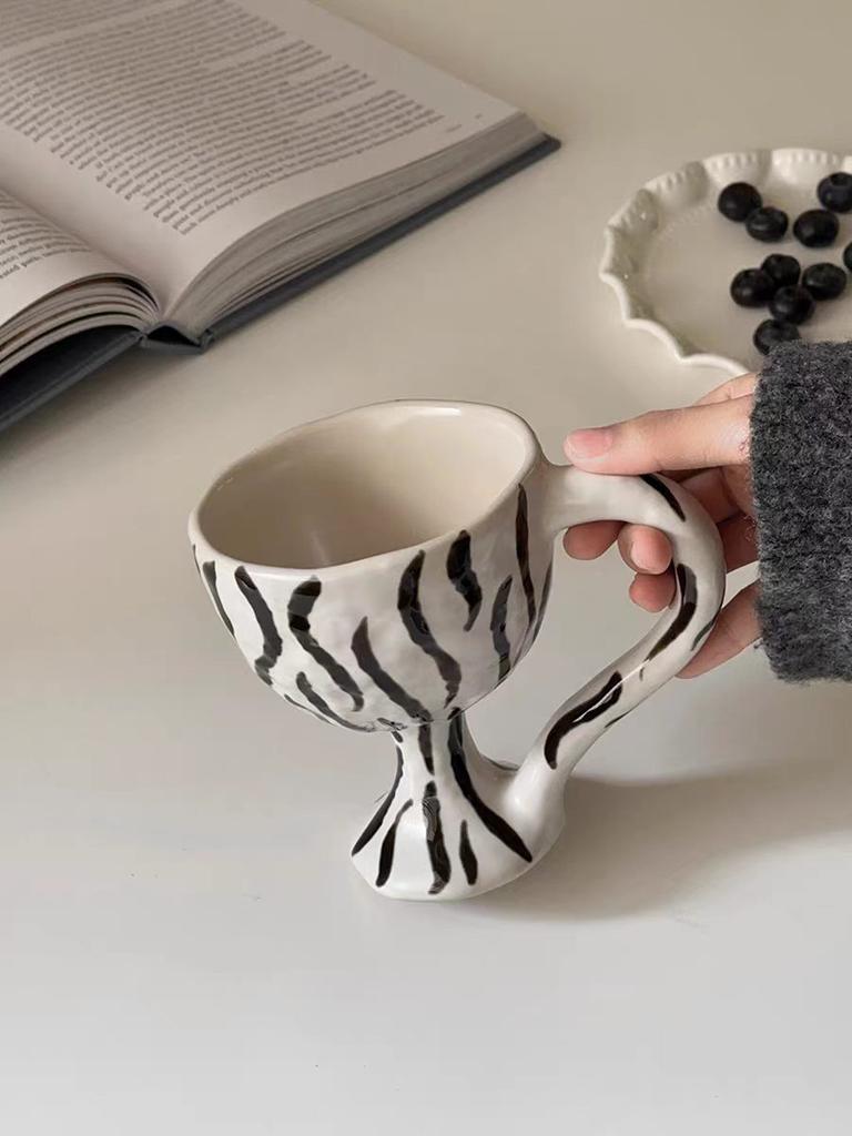 Korean Hand-Painted Striped Leopard Ceramic Coffee Cup Funny Breakfast Milk Mug Decorative Kitchen Gift