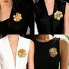 1 Stück Damen Großes Statement Elegantes Kragenzubehör Luxuriös Retro 3D Geschichtete Goldene Blume Brosche Für Party Hochzeit Täglich