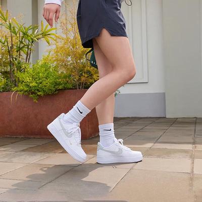 Women's Air Force 1 '07 ESS Sneakers