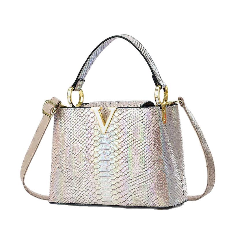 

Temperament texture handbag crocodile pattern design versatile messenger shoulder bag commuter casual women s bag 22*9*16 серебряный