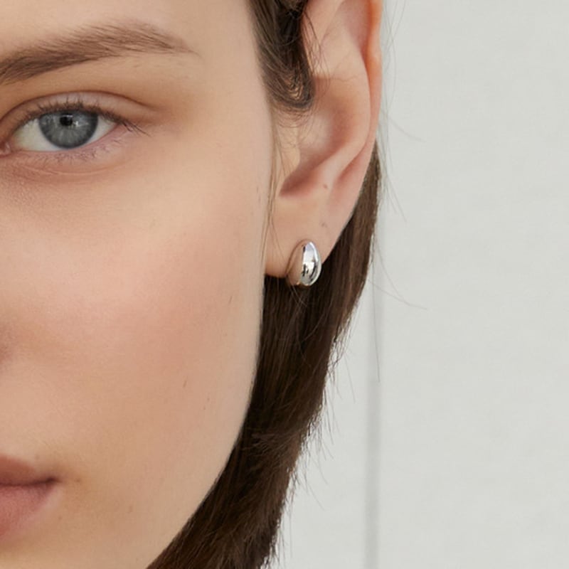 LUNNE Silver 925 Bold Curve Stud Earrings #LSE90