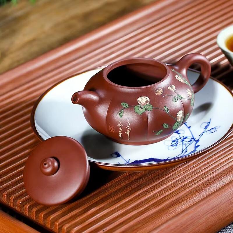 Master Handcrafted Yixing Zisha Teapots