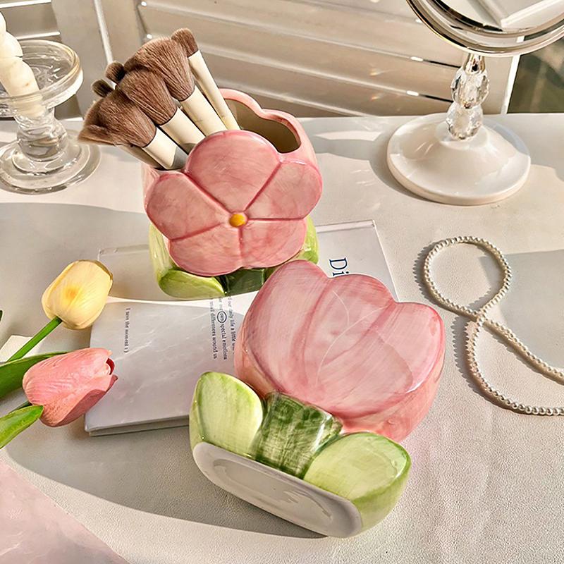 Flower Pen Holder Ceramic Desktop Decoration Cute Girl Desk Office Storage Box Stationery Shelf Storage Tank