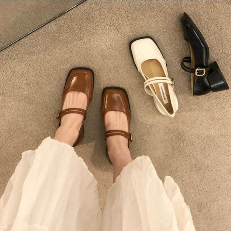Móda 2024 letní nová móda a pohodlné ležérní mokasíny s hranatou hlavou a mělkou ústy na středním podpatku