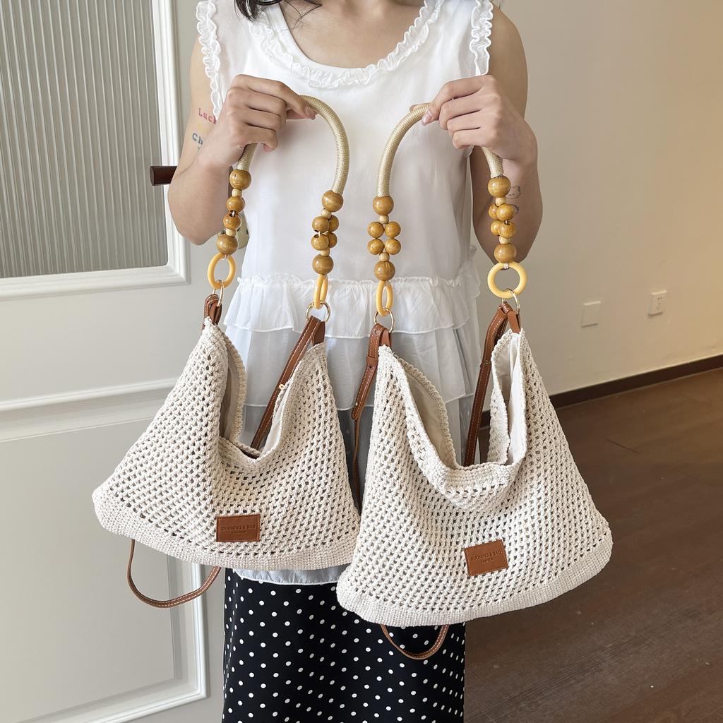 Beach Vacation Leisure Bag - Large Capacity, Simple and Versatile Single Shoulder Bag