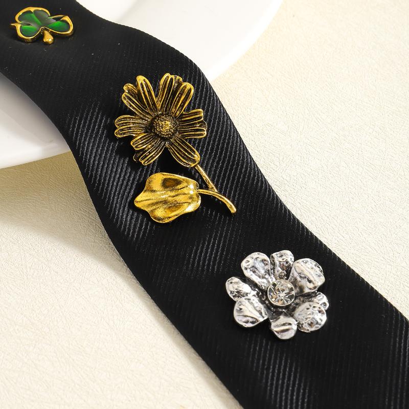 Korean Flower Tie Black Bee Necktie Insect Academic Style Decoration Shirt Tie Jk Uniform Decoration