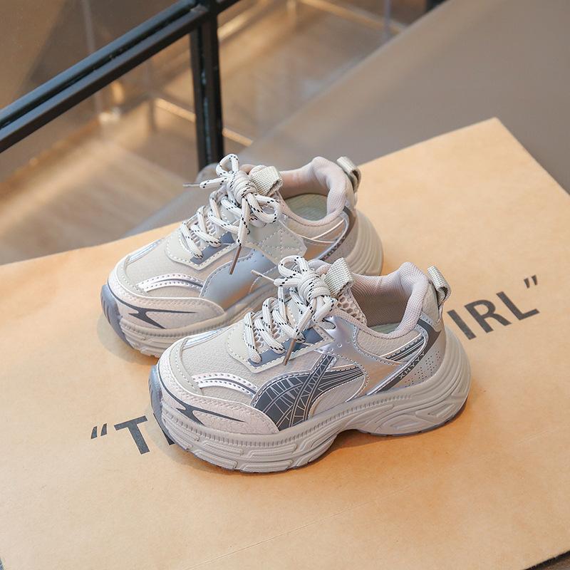 

Детская спортивная обувь на мягкой подошве Обувь для пап для девочек 2025 осень новая обувь для бега для детей среднего и старшего возраста Повседневная обувь для мальчиков 26--30 yards one hand shot 5 pairs серый