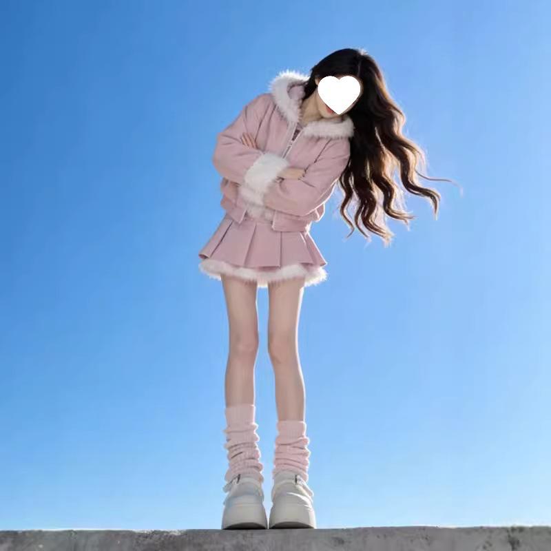 

Petite Winter Beauty: Hooded Jacket & Half-Length Skirt Set Large рожевий