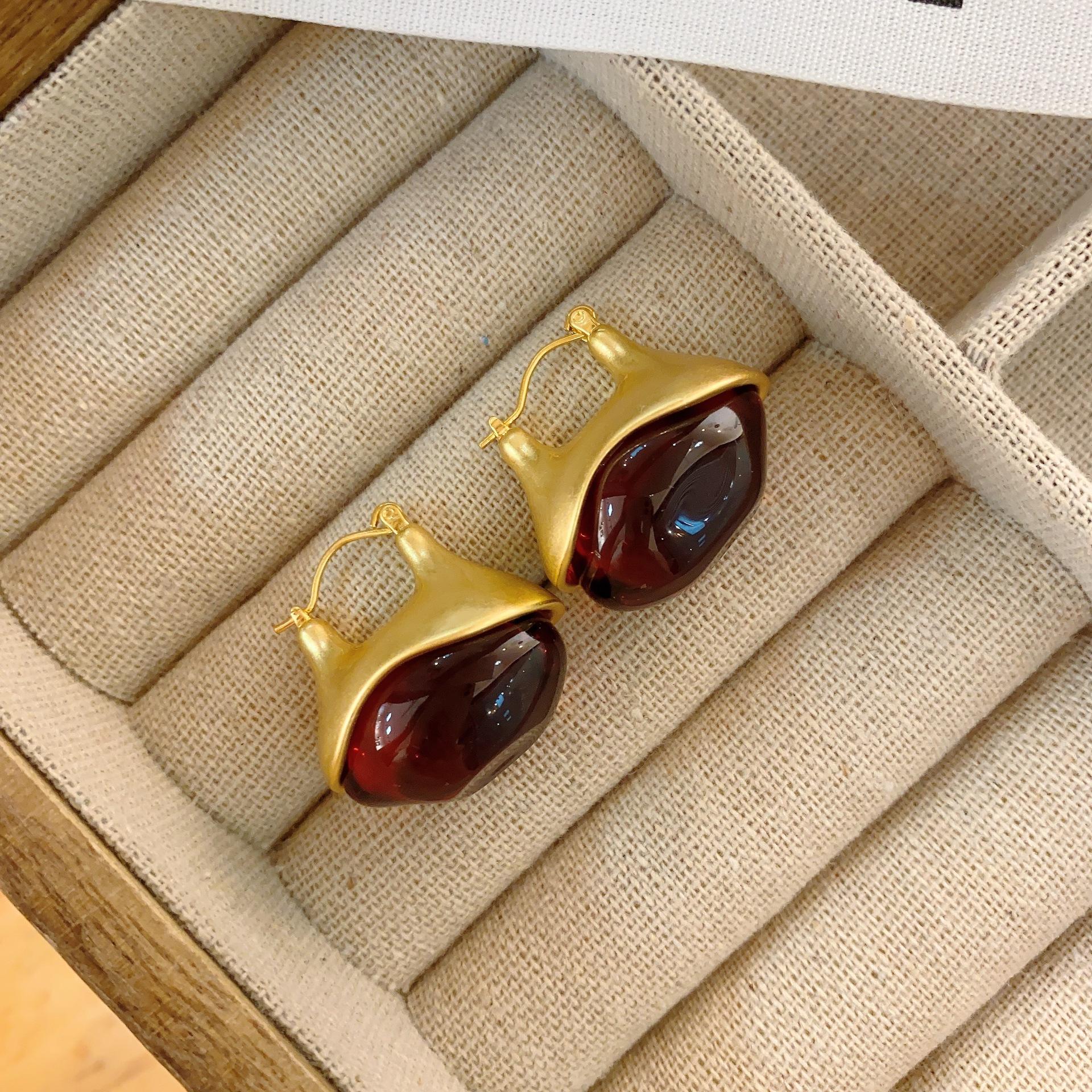 French retro transparent glazed ear buckle earrings cold wind blogger frosted metal earrings